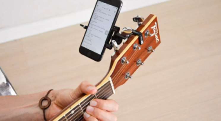 Aprenda tocar violão pelo celular